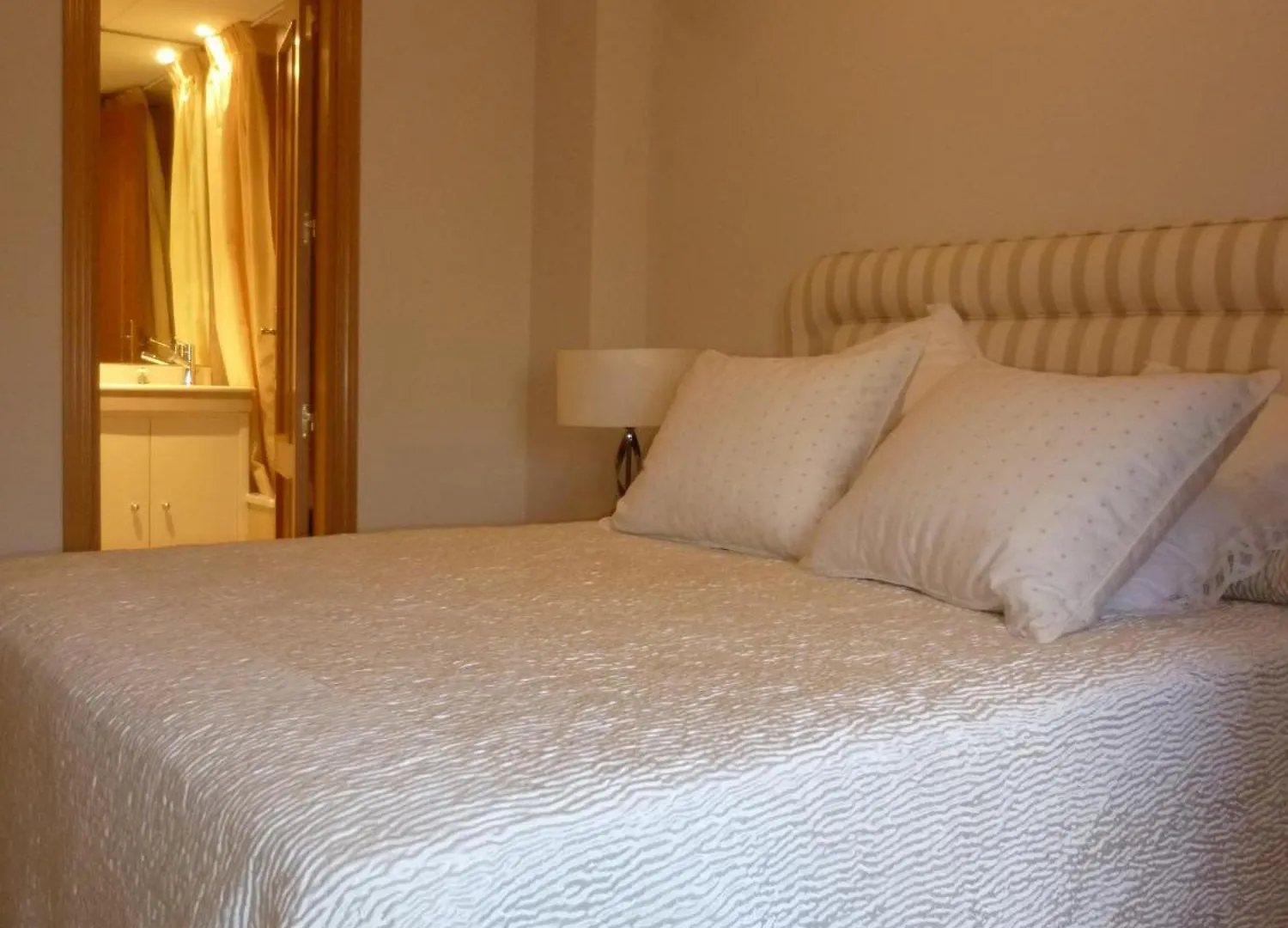 Lejlighed Atico Duplex En Playa Las Chapas Marbella