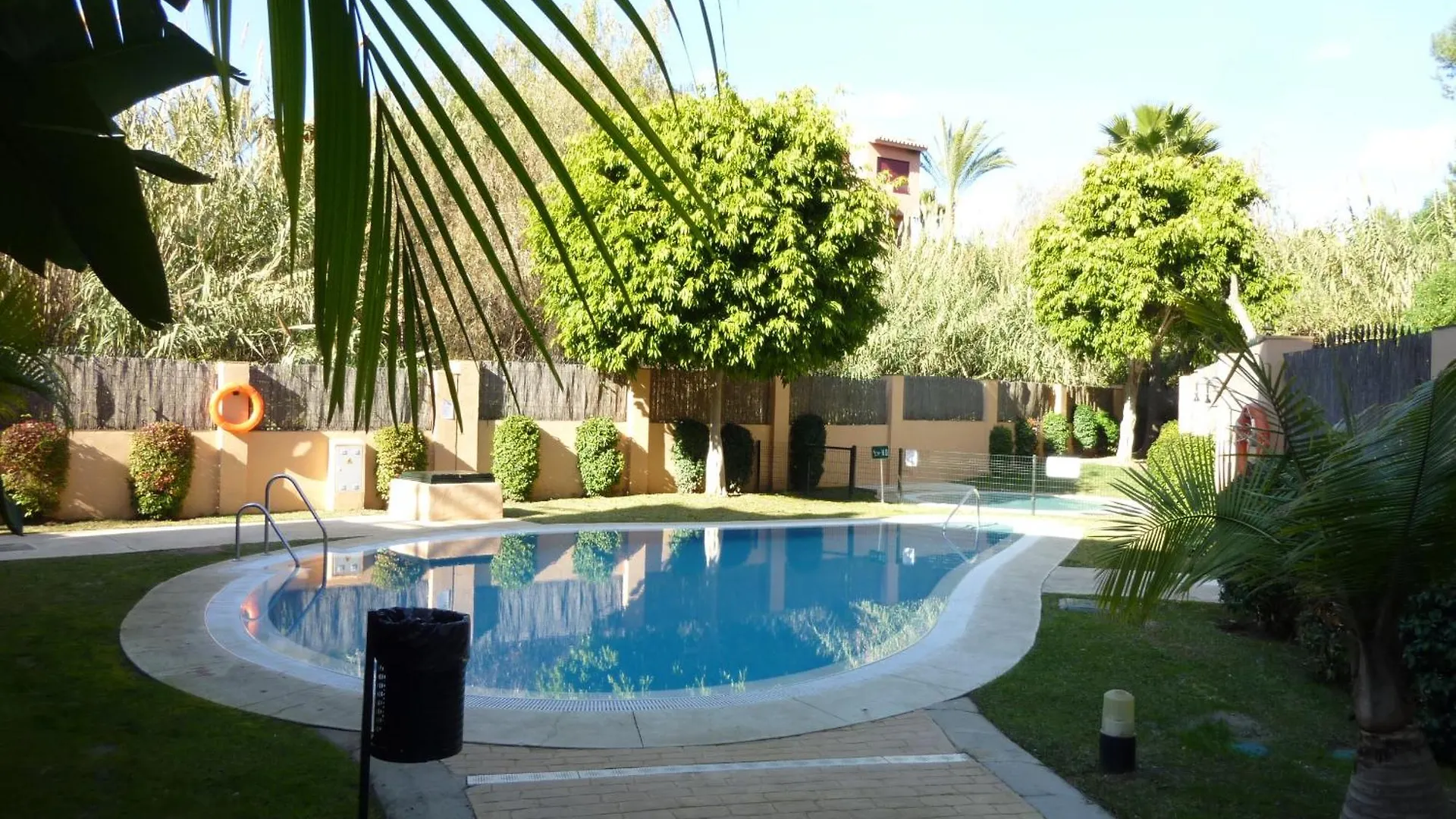 Atico Duplex En Playa Las Chapas Marbella