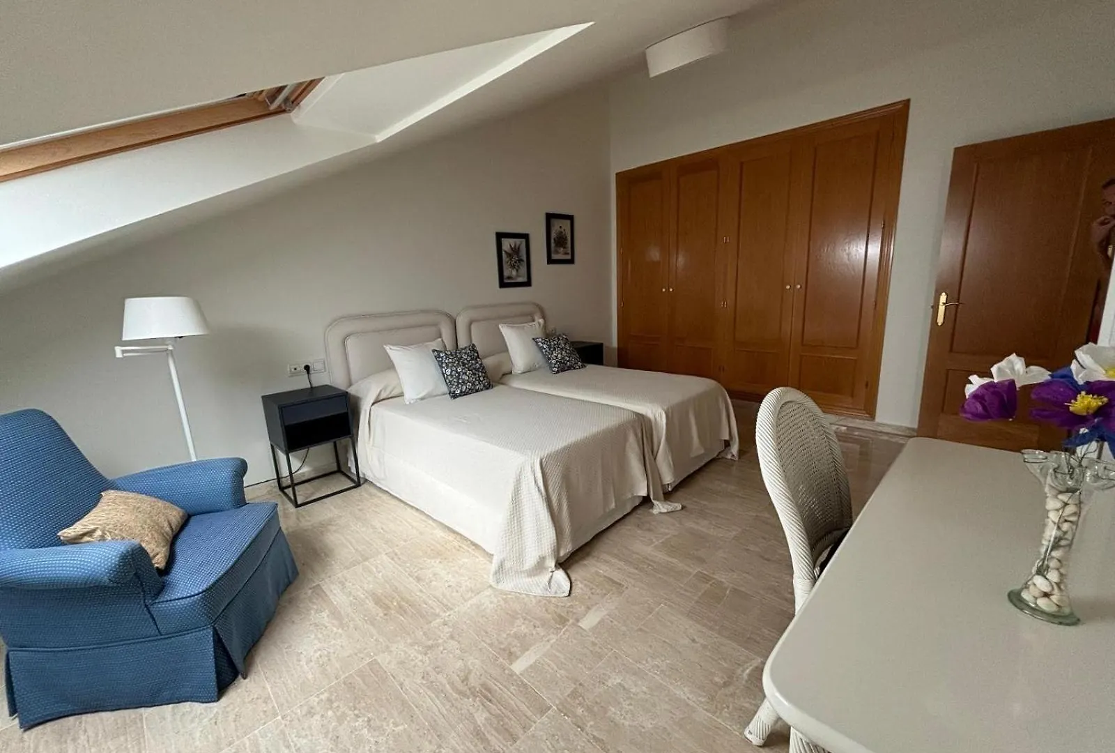 Atico Duplex En Playa Las Chapas Marbella