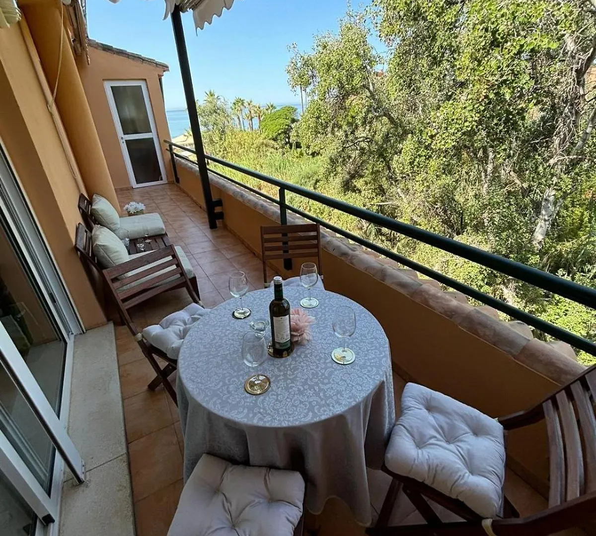 Atico Duplex En Playa Las Chapas Marbella Apartment