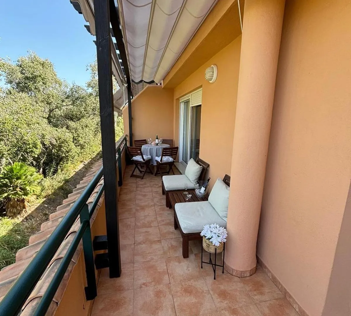 Atico Duplex En Playa Las Chapas Marbella