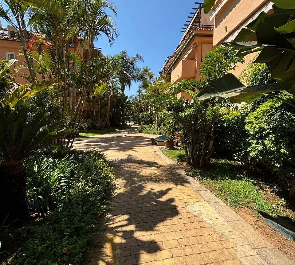 Apartment Atico Duplex En Playa Las Chapas Marbella
